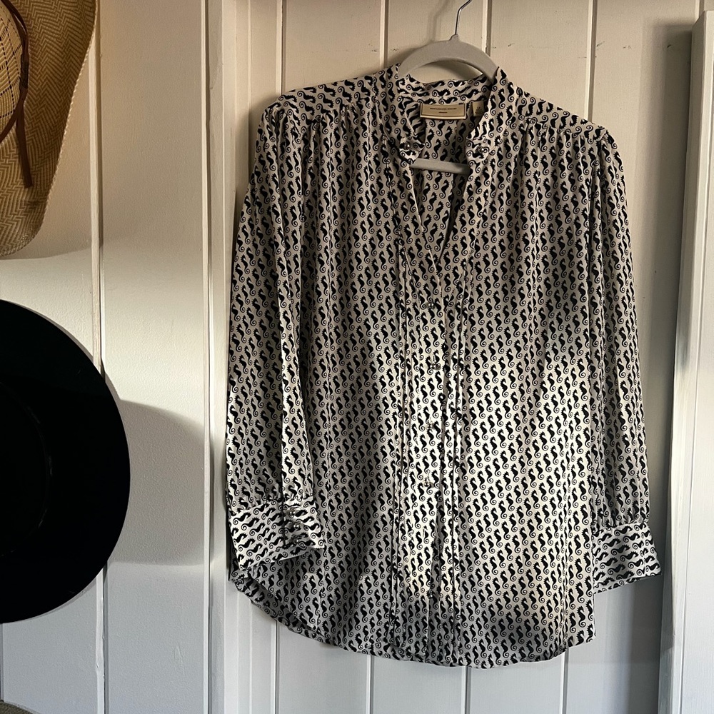MOVING SALE!! ANTHROPOLOGIE SEAHORSE BLOUSE WITH SILVER BUTTONS